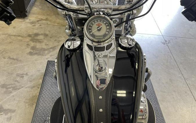 2016 Harley-Davidson® FLSTC - Heritage Softail® Classic