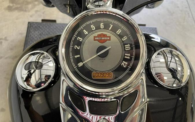 2016 Harley-Davidson® FLSTC - Heritage Softail® Classic