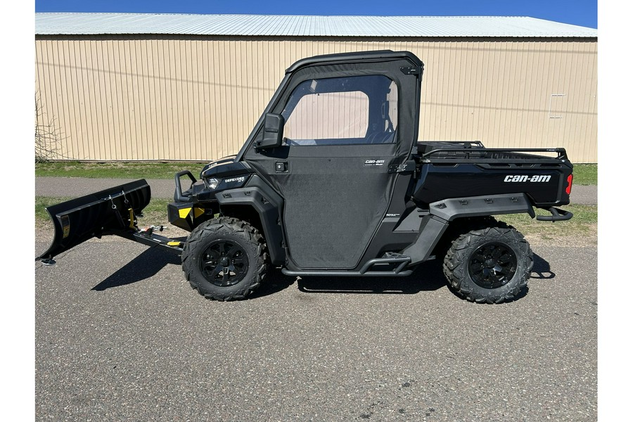 2023 Can-Am SSV DEF XT 62 HD9 BK 23