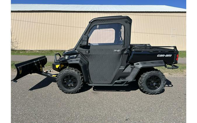 2023 Can-Am SSV DEF XT 62 HD9 BK 23