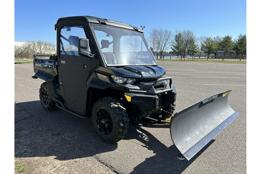 2023 Can-Am SSV DEF XT 62 HD9 BK 23