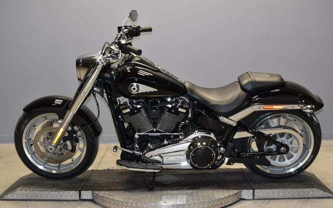 2026 Harley-Davidson Fat Boy Vivid Black Chrome Trim