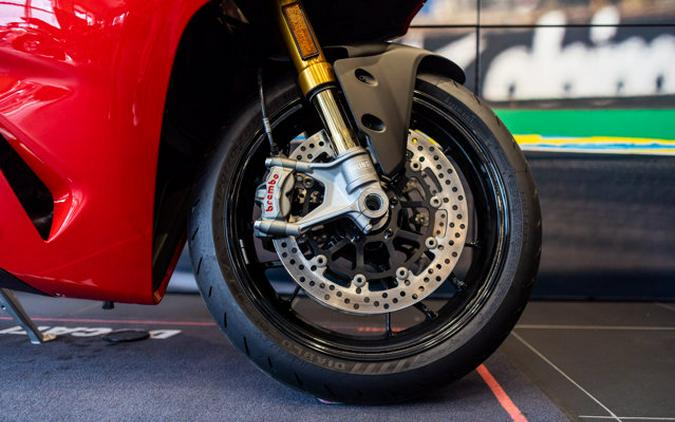 2026 Ducati PANIGALE V2 S