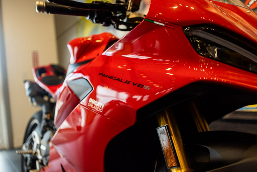 2026 Ducati PANIGALE V2 S