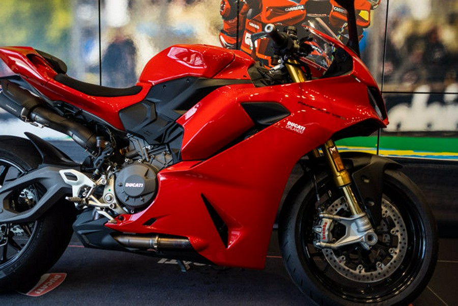 2026 Ducati PANIGALE V2 S