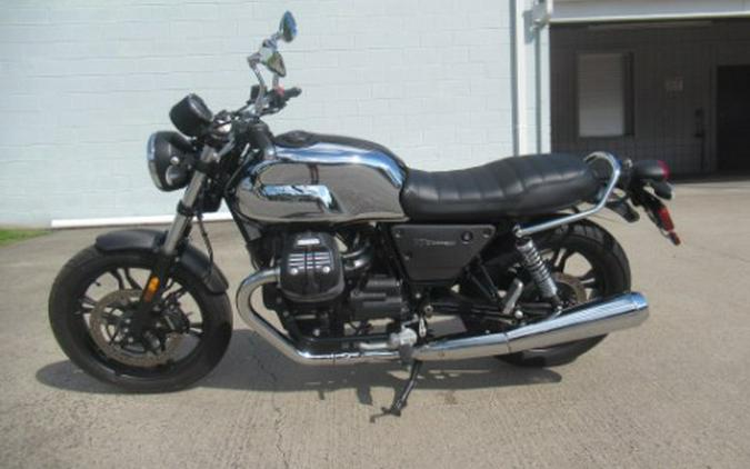 2018 Moto Guzzi V7 III Carbon Shine