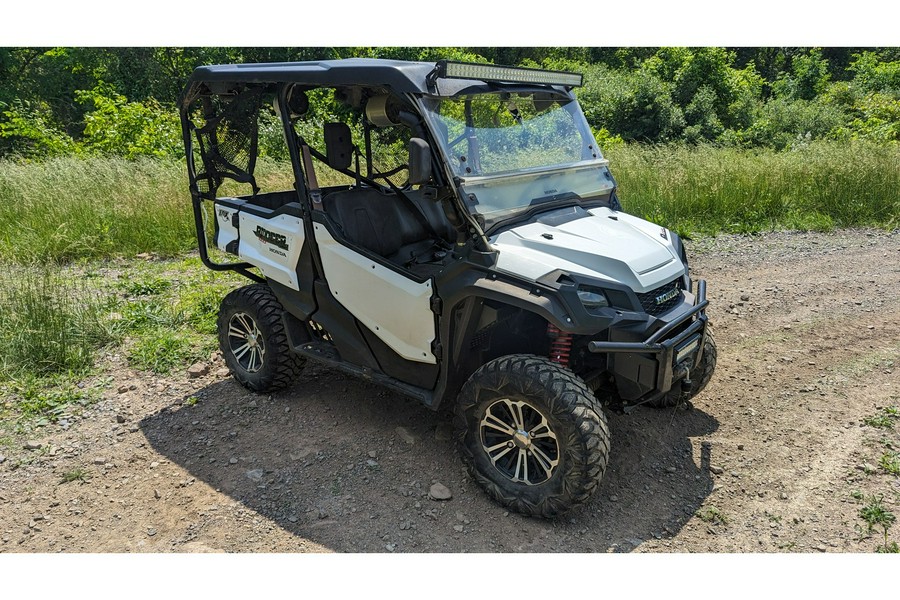 2016 Honda Pioneer 1000-5 Deluxe