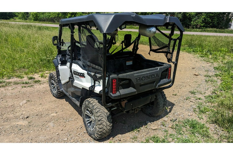 2016 Honda Pioneer 1000-5 Deluxe