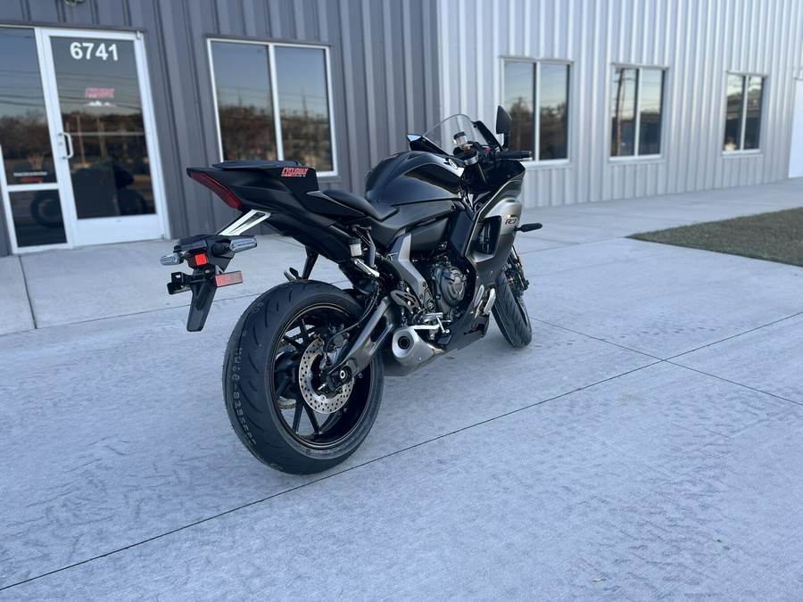 2025 YAMAHA YZF-R7 - A004337