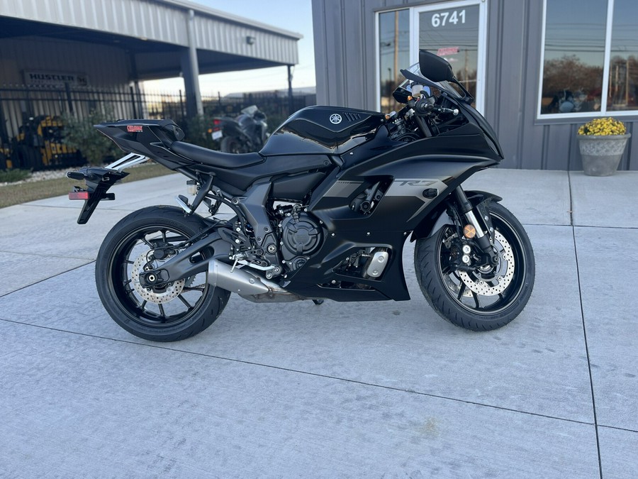 2025 YAMAHA YZF-R7 - A004337