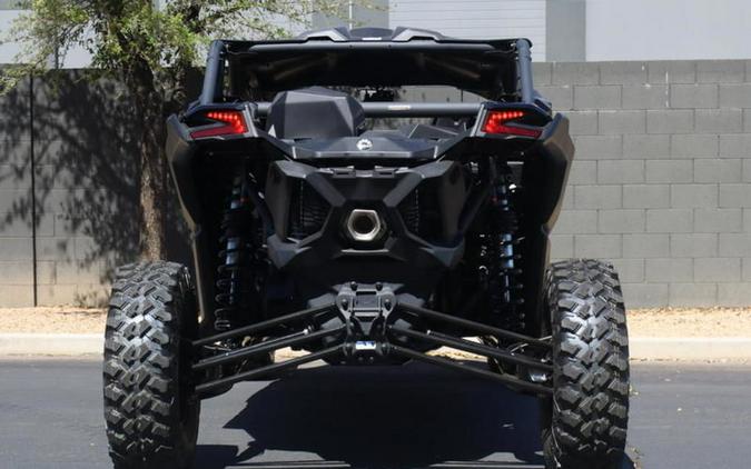2026 Can-Am® Maverick X3 Max X RS Turbo RR Triple Black_7.6 in.