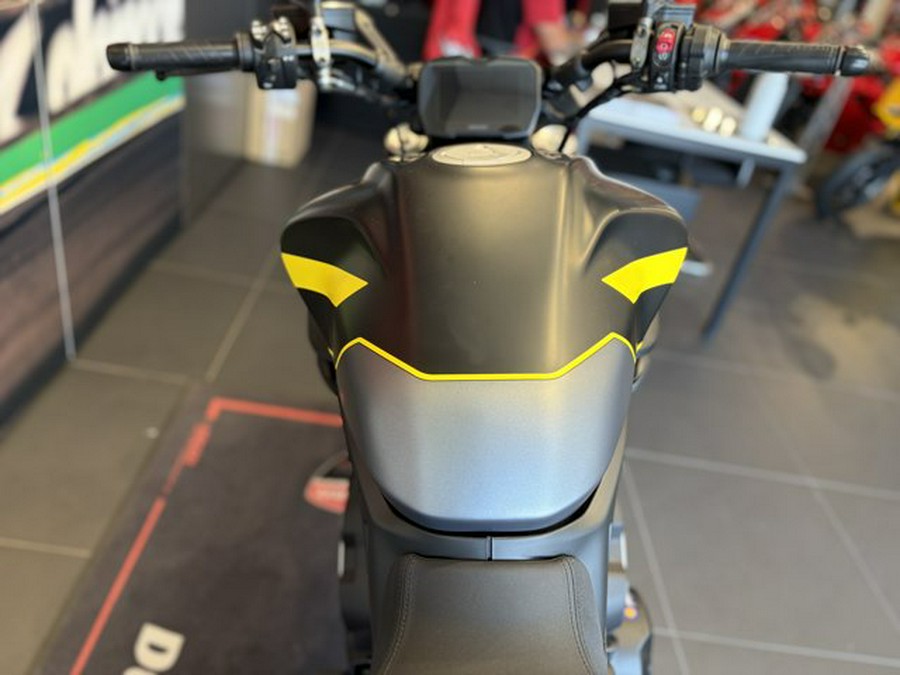 2026 Ducati DIAVEL V4