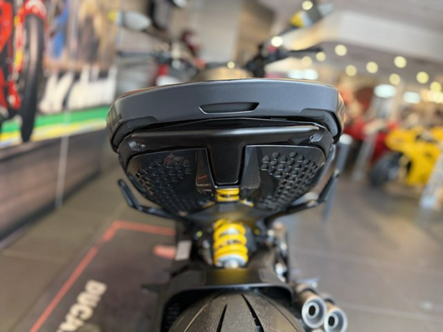 2026 Ducati DIAVEL V4