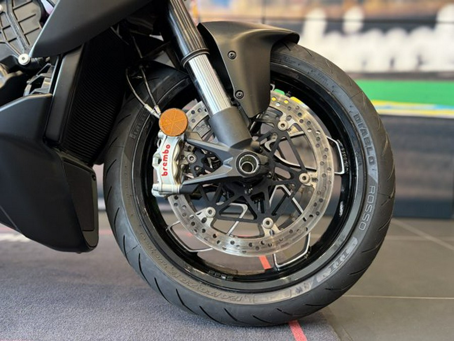 2026 Ducati DIAVEL V4