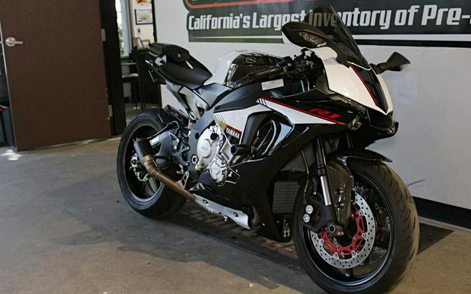 2016 Yamaha YZF-R1S