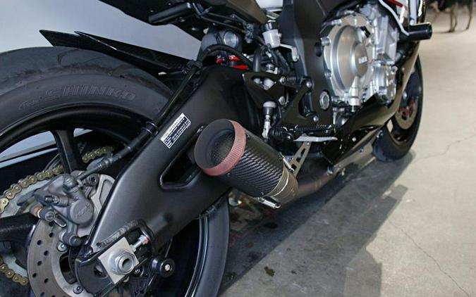 2016 Yamaha YZF-R1S