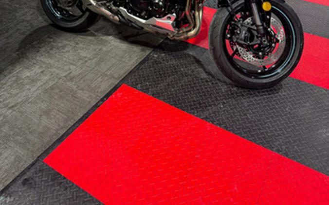 2025 Kawasaki Z900 ABS Galaxy Silver/Metallic Spark Black