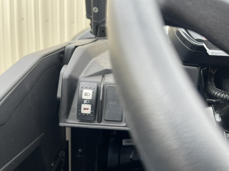 2026 Can-Am Maverick Trail DPS 1000R