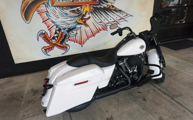 2024 Harley-Davidson Road King Special White Onyx Pearl