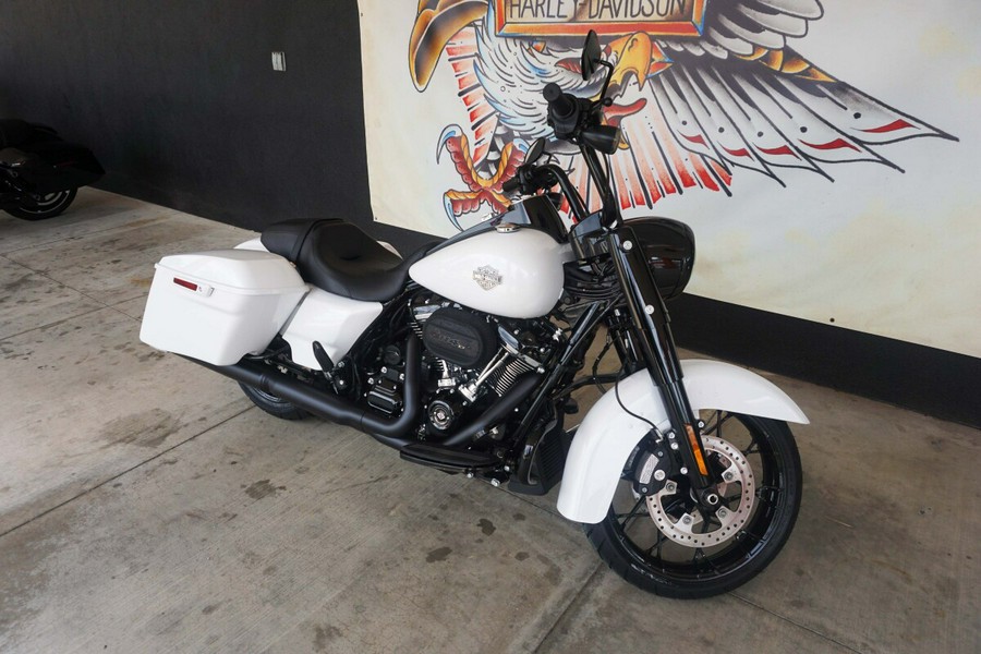 2024 Harley-Davidson Road King Special White Onyx Pearl