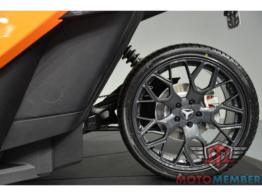 2026 Slingshot SL AutoDrive Sunburst Orange