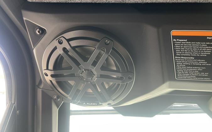 2026 Can-Am Defender MAX Limited HD11