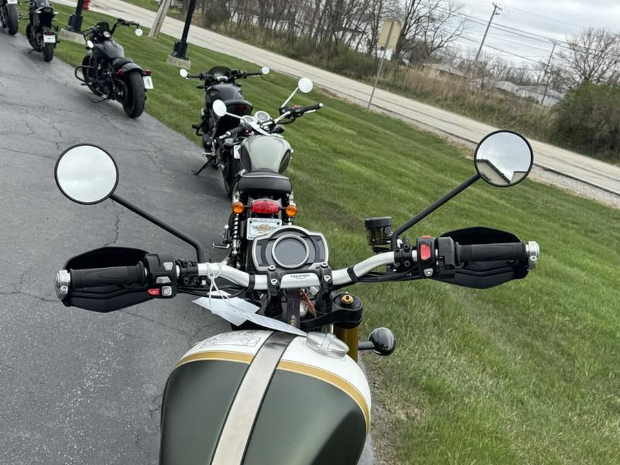 2026 Triumph Scrambler 1200 XE Matte khaki green