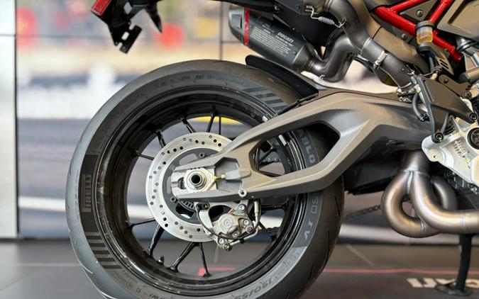 2026 Ducati HYPERMOTARD V2