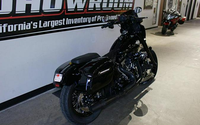 2017 Harley-Davidson® FLSS - Softail® Slim® S