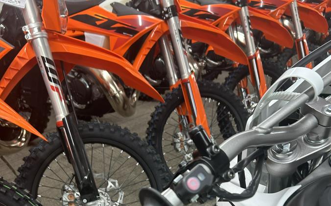 2026 Kawasaki KLX® 230R S