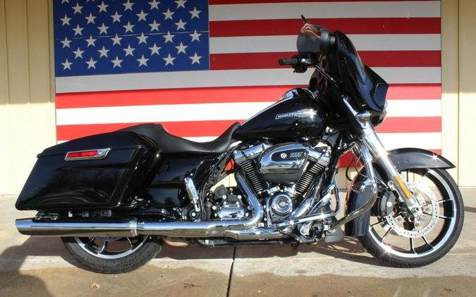 2021 Harley-Davidson® FLHX - Street Glide®