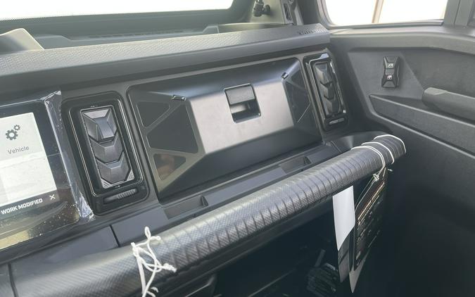 2026 Can-Am Defender MAX Limited HD11