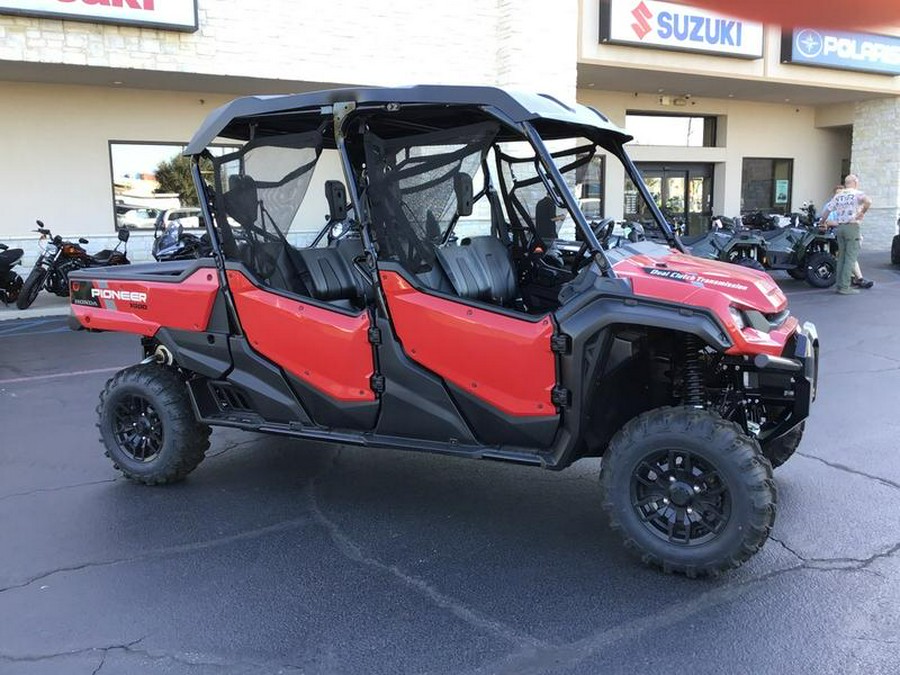 2025 Honda® Pioneer 1000-6 Deluxe Crew