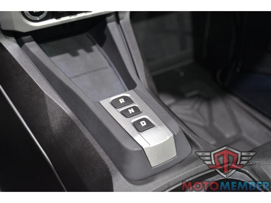 2026 Slingshot SL AutoDrive