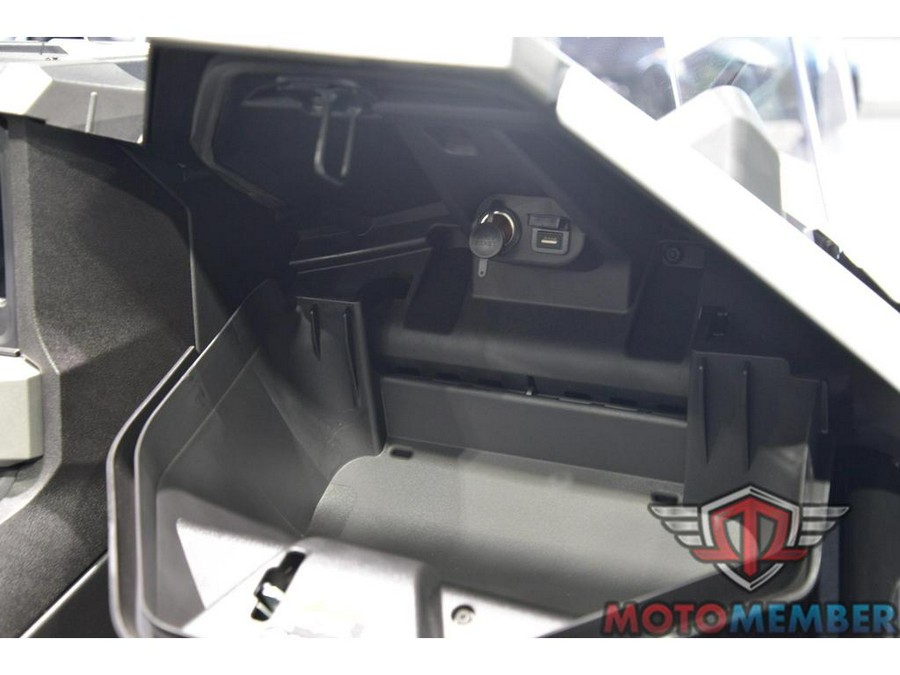 2026 Slingshot SL AutoDrive