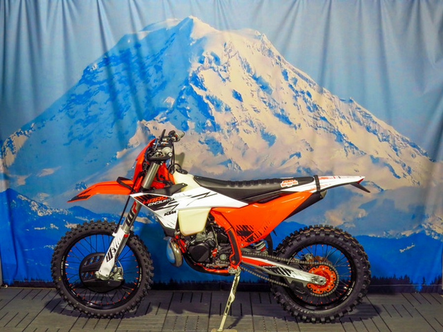 2026 KTM XC 300 W Hardenduro