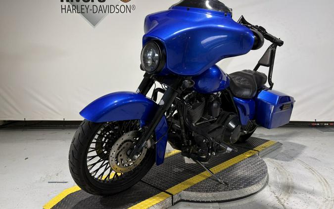 2006 Harley-Davidson® Street Glide® Custom Blue