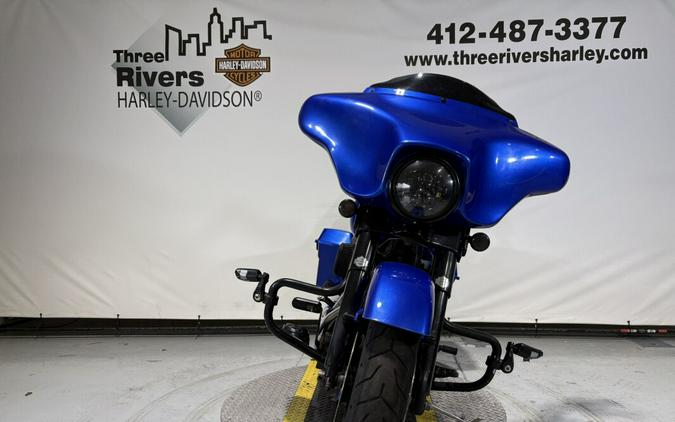 2006 Harley-Davidson® Street Glide® Custom Blue