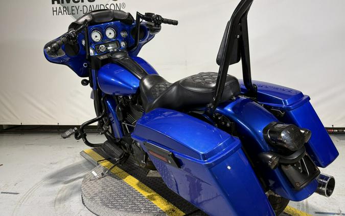 2006 Harley-Davidson® Street Glide® Custom Blue