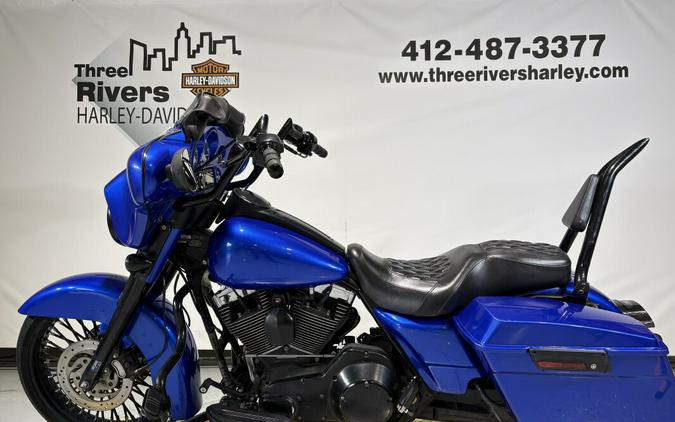 2006 Harley-Davidson® Street Glide® Custom Blue