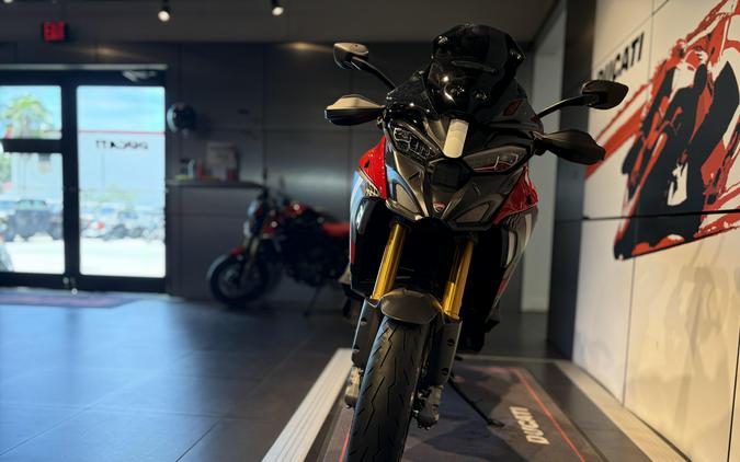 2026 Ducati MULTISTRADA V4 PIKES PEAK