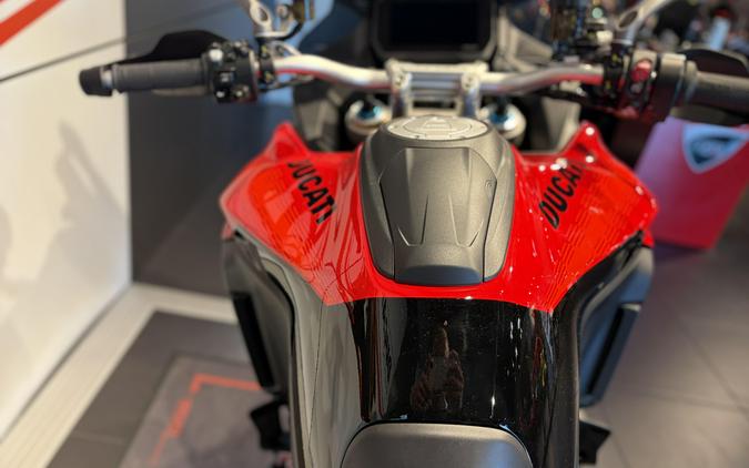 2026 Ducati MULTISTRADA V4 PIKES PEAK