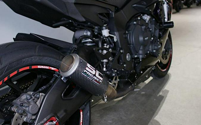 2017 Yamaha YZF-R1 Raven Black