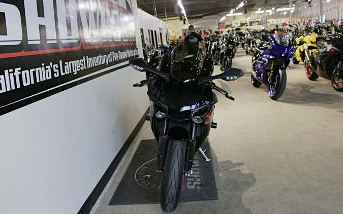 2017 Yamaha YZF-R1 Raven Black