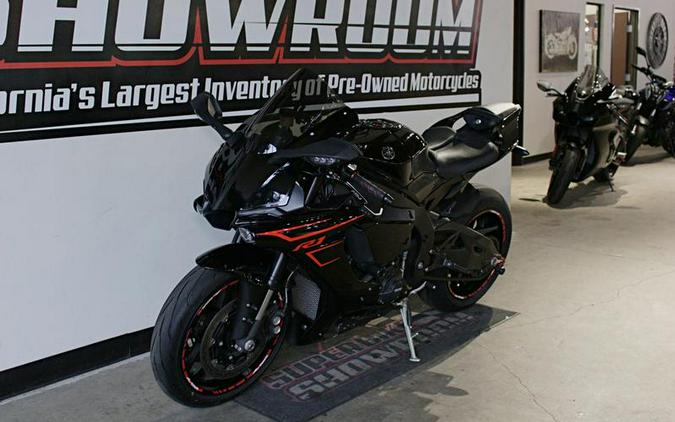 2017 Yamaha YZF-R1 Raven Black