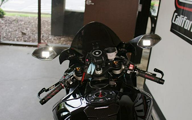 2017 Yamaha YZF-R1 Raven Black
