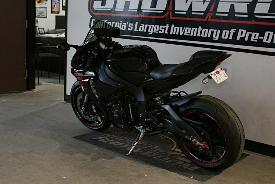 2017 Yamaha YZF-R1 Raven Black