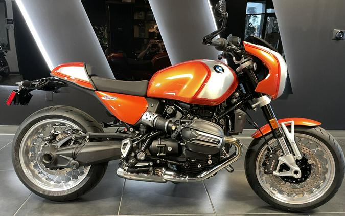 2026 BMW Motorrad R 12 nineT LAVA ORANGE METALLIC