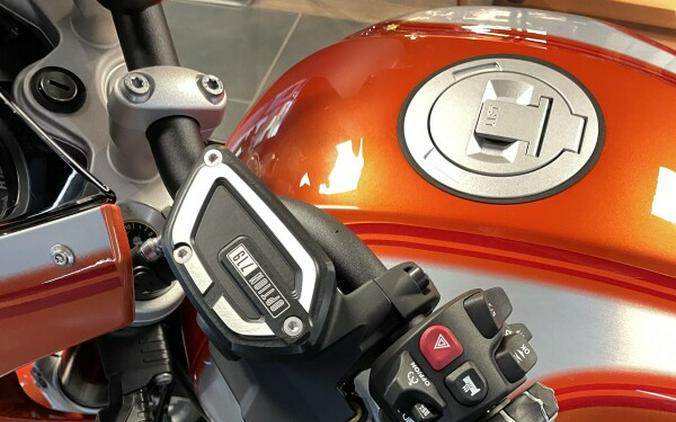 2026 BMW Motorrad R 12 nineT LAVA ORANGE METALLIC