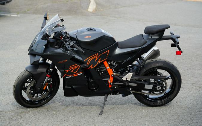 2026 KTM RC 990 R